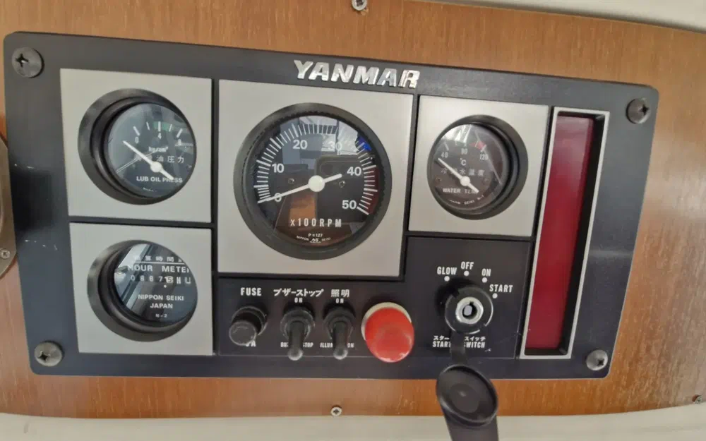 slider 22 Beneteau Antares Serie 9