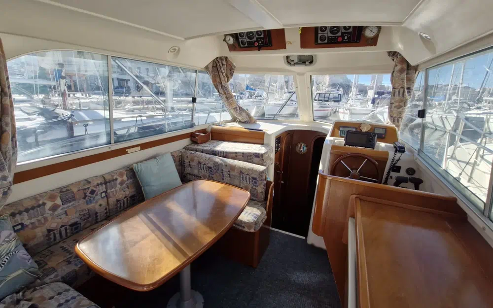 slider 2 Beneteau Antares Serie 9