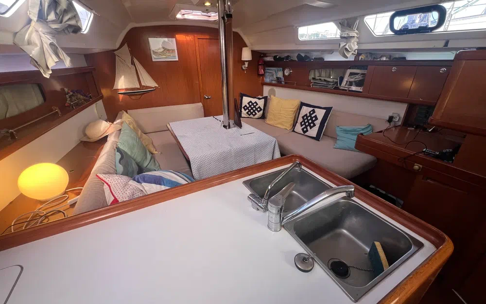 slider 12 Beneteau Oceanis 34