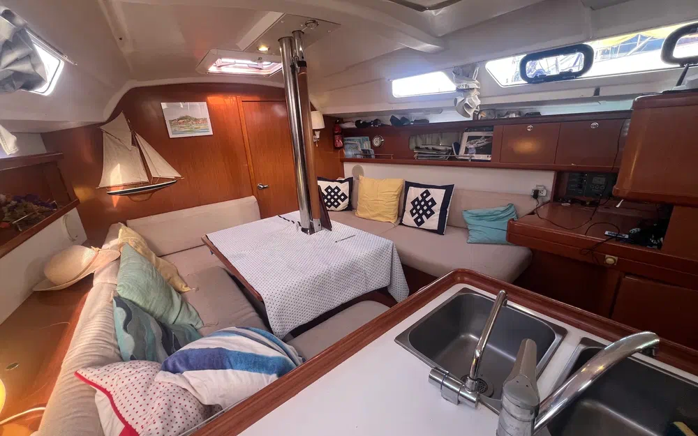 slider 13 Beneteau Oceanis 34