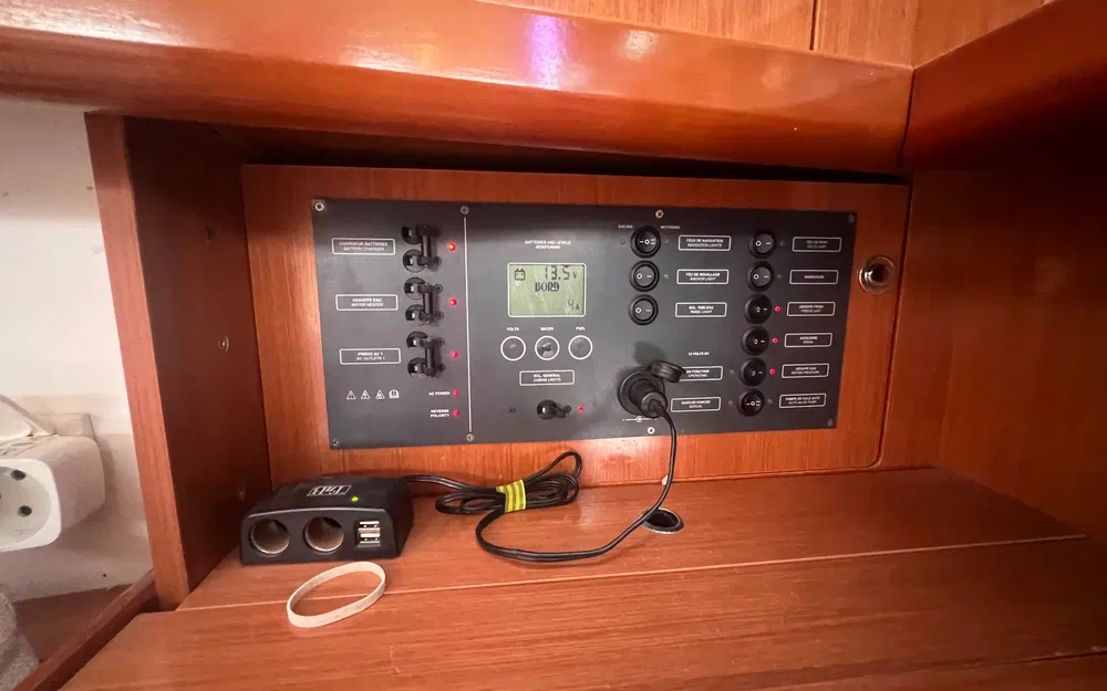 slider 16 Beneteau Oceanis 34