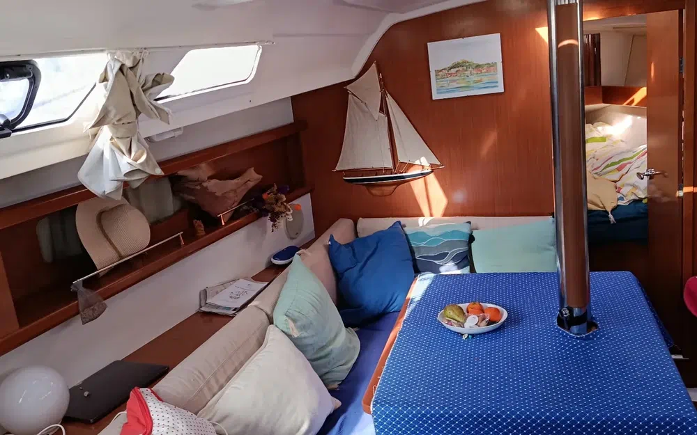 slider 17 Beneteau Oceanis 34