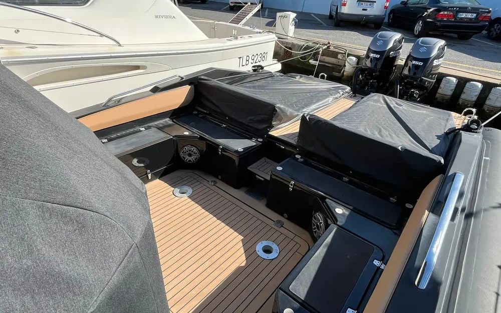 slider 39 SPX Rib 38