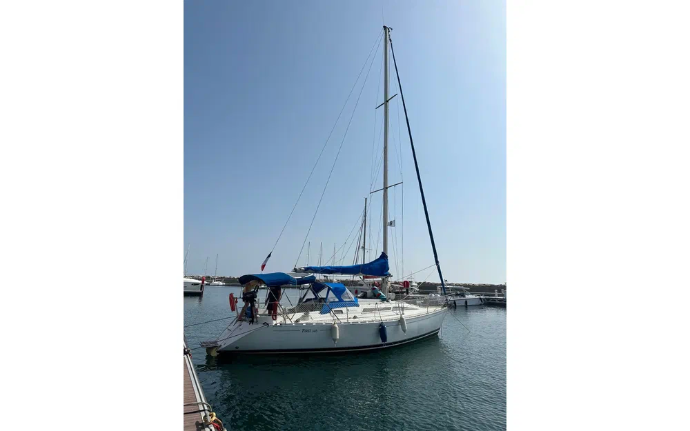 slider 1 Beneteau First 345