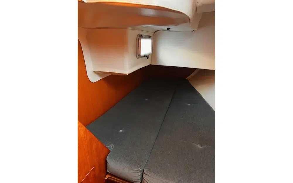 slider 3 Beneteau First 345