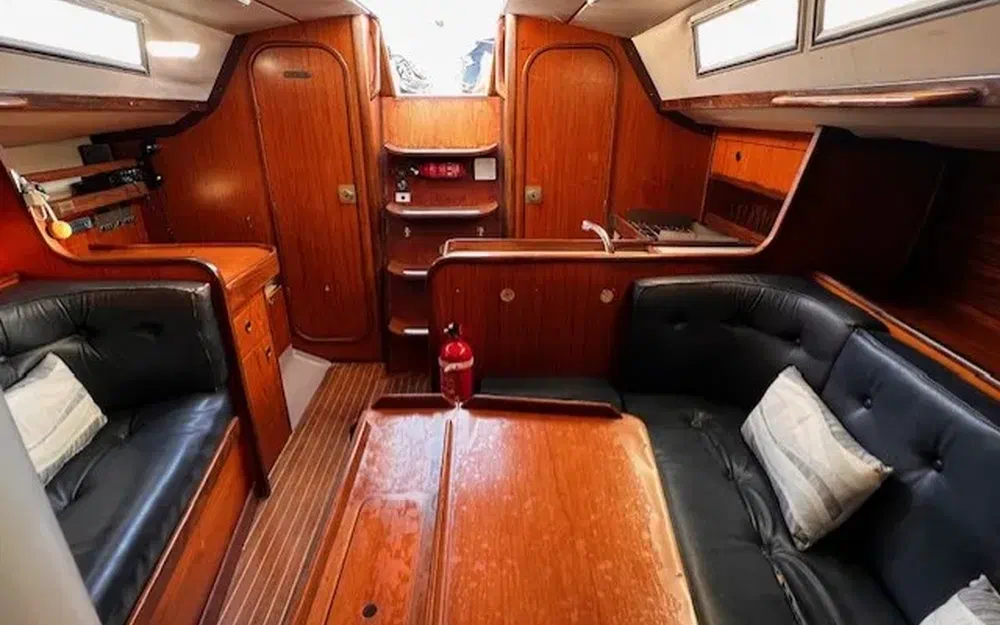 slider 7 Beneteau First 345