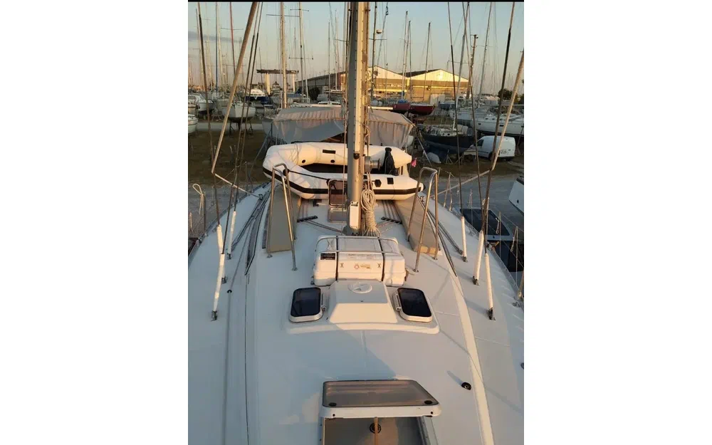 slider 4 Jeanneau Voyage 12.50