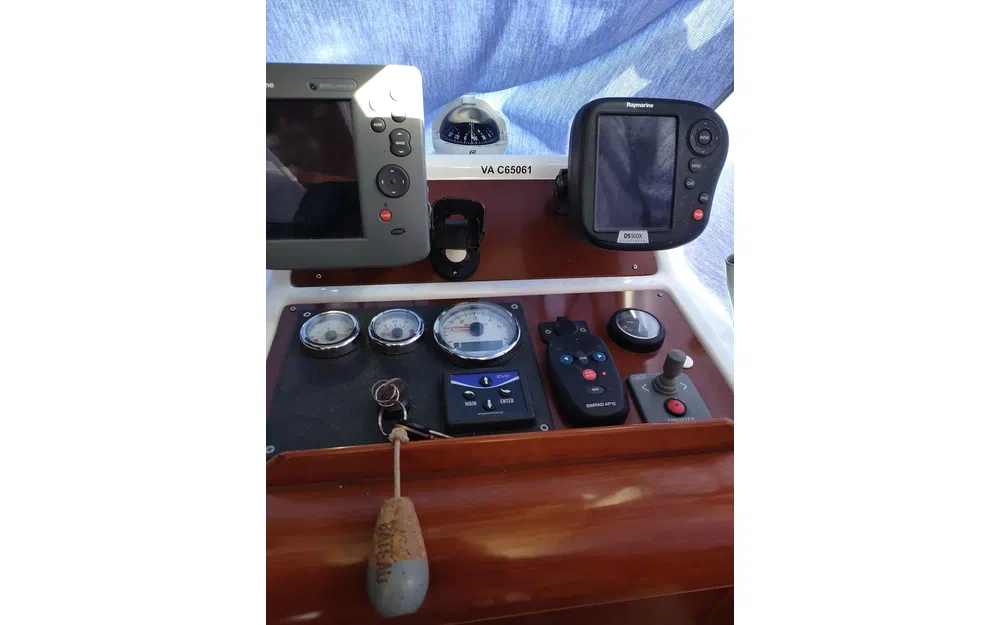 slider 4 Beneteau Antares 7.60