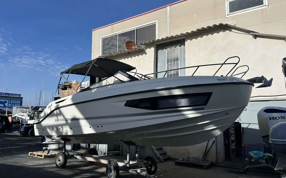 slider 0 Quicksilver Activ 755 Cruiser