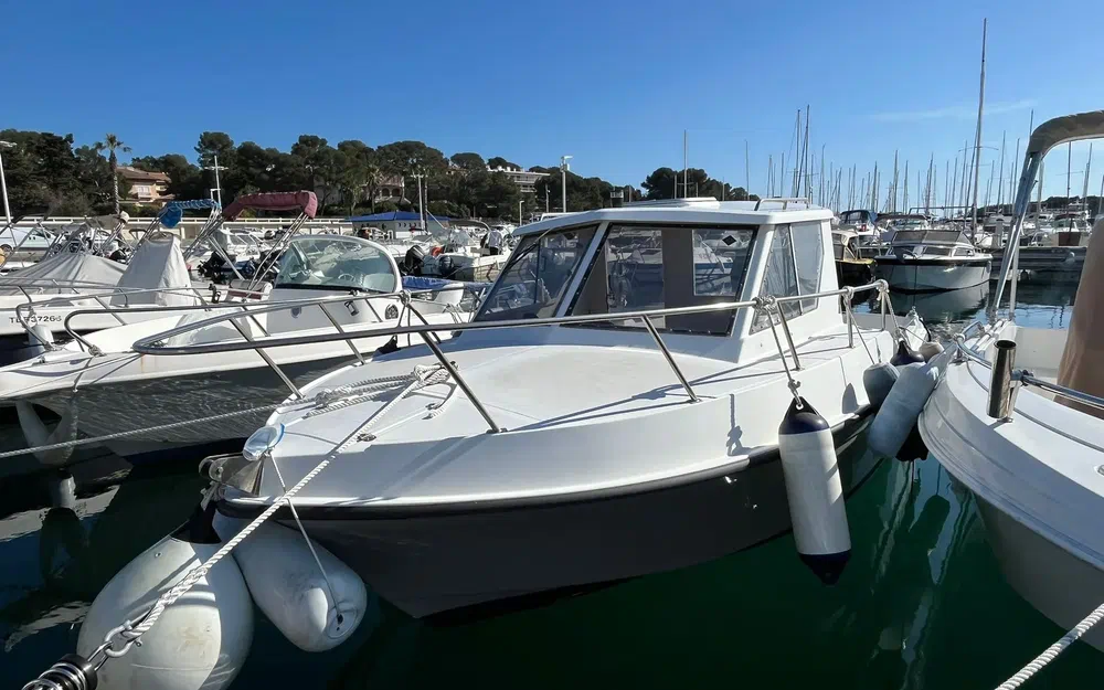 slider 0 Guymarine 560