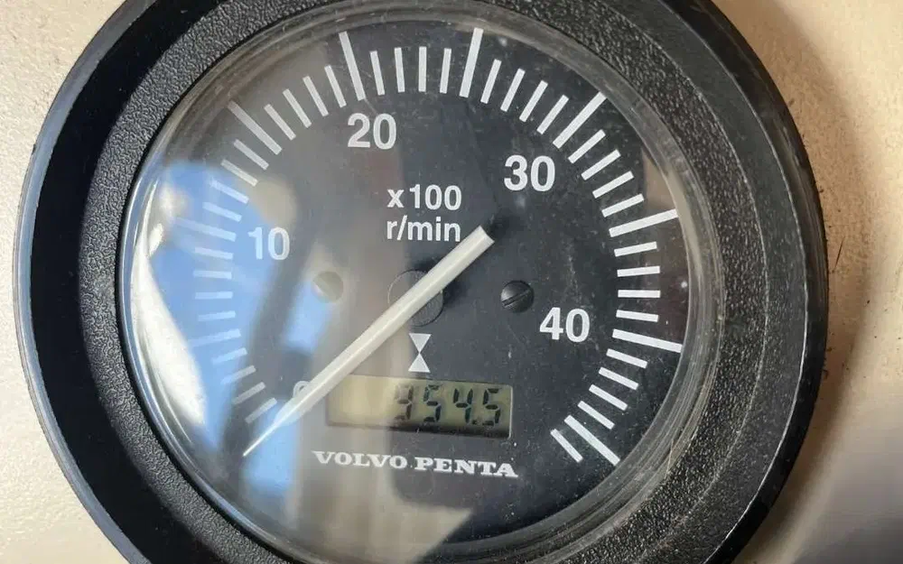 slider 16 Rodman 900