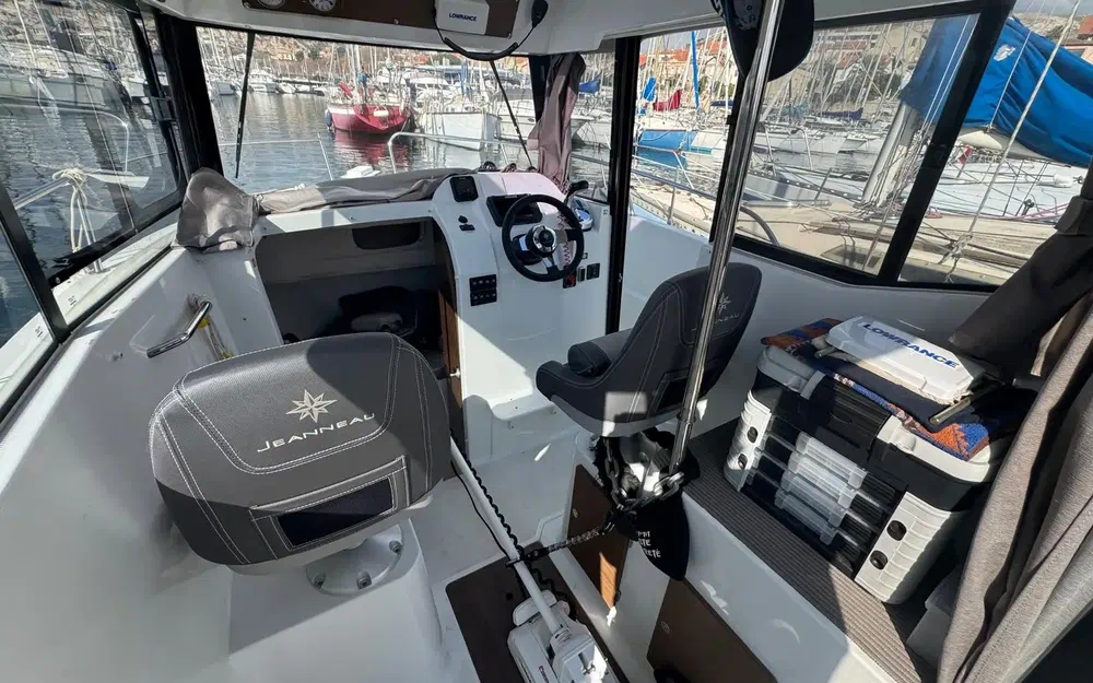 slider 12 Jeanneau Merry Fisher 695 Marlin