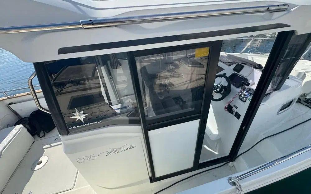 slider 6 Jeanneau Merry Fisher 695 Marlin