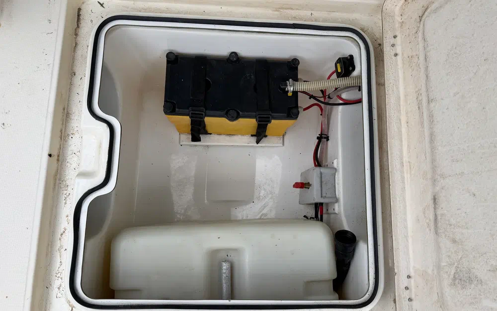 slider 14 Beneteau Antares 650 HB