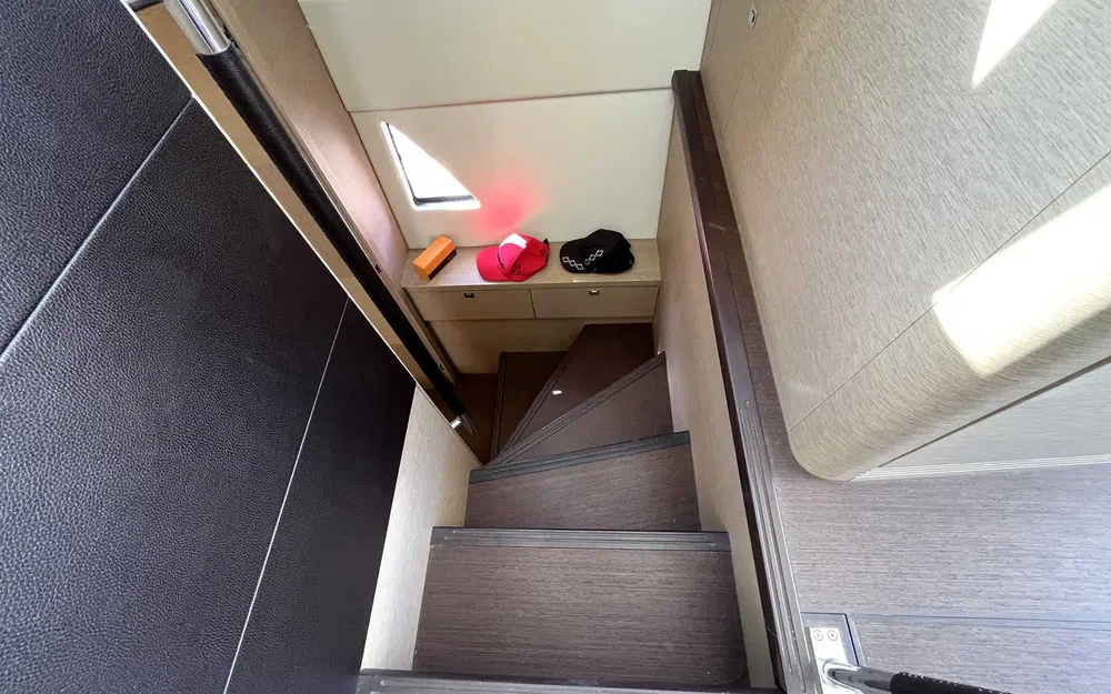 slider 13 Prestige Yachts 560 S