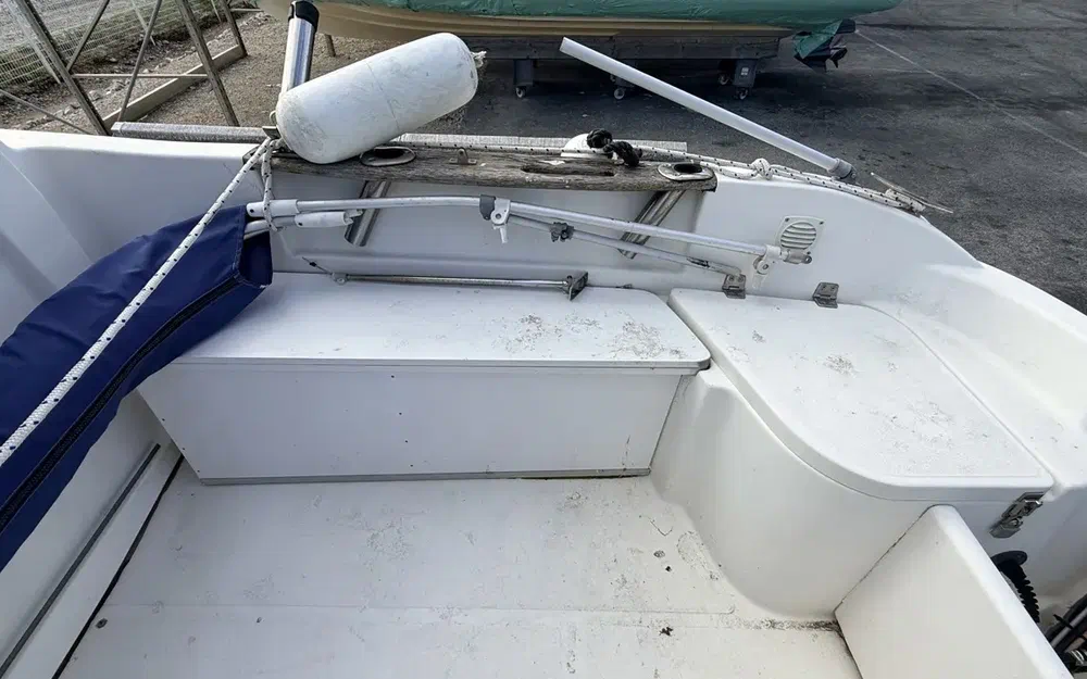 slider 7 Quicksilver 500 Pilothouse