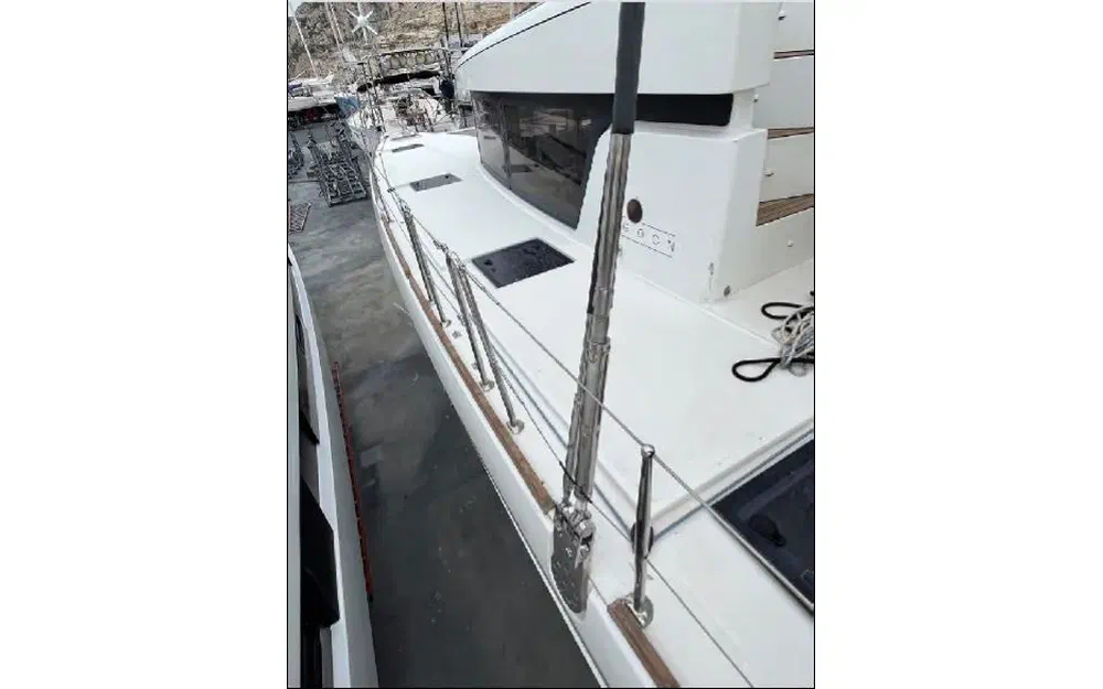 slider 15 Lagoon 52 F