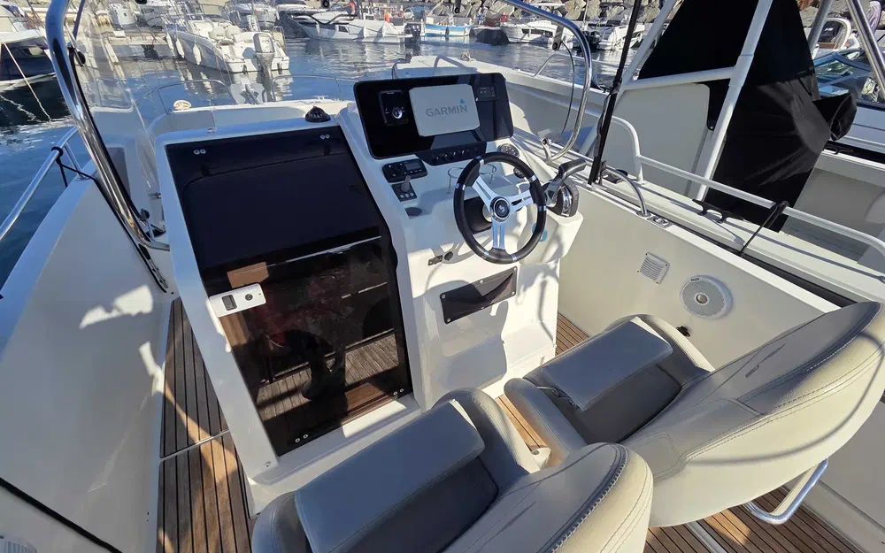 slider 4 Beneteau Flyer 8 SPACEdeck
