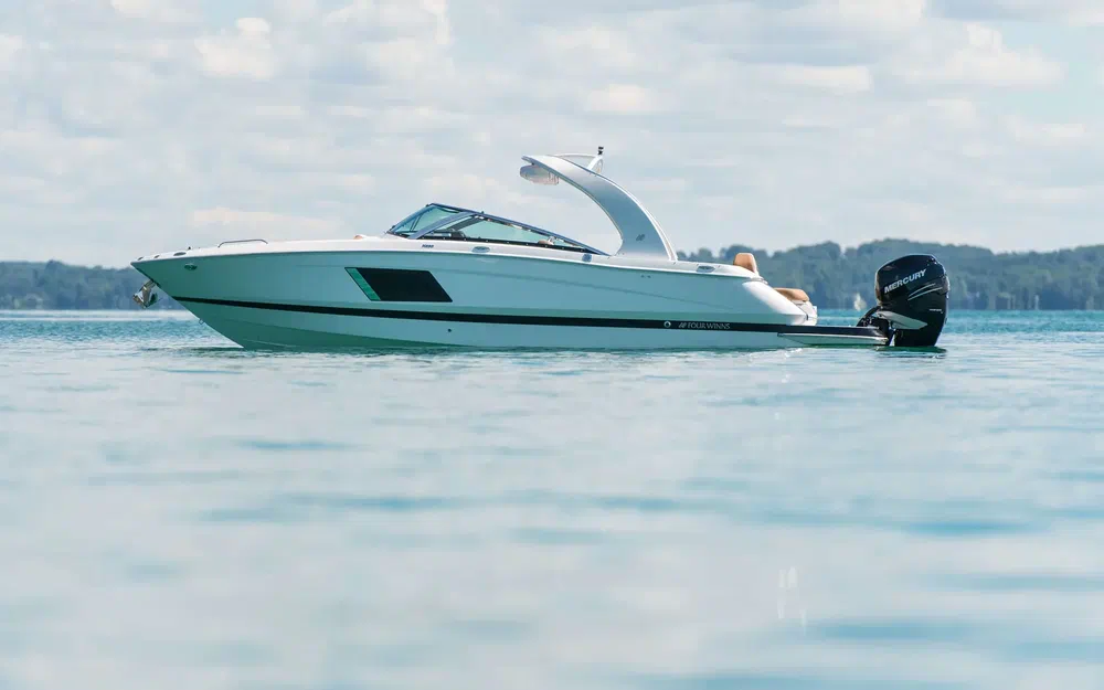 slider 0 Four Winns Horizon 290