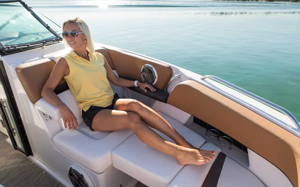 slider 4 Four Winns Horizon 290