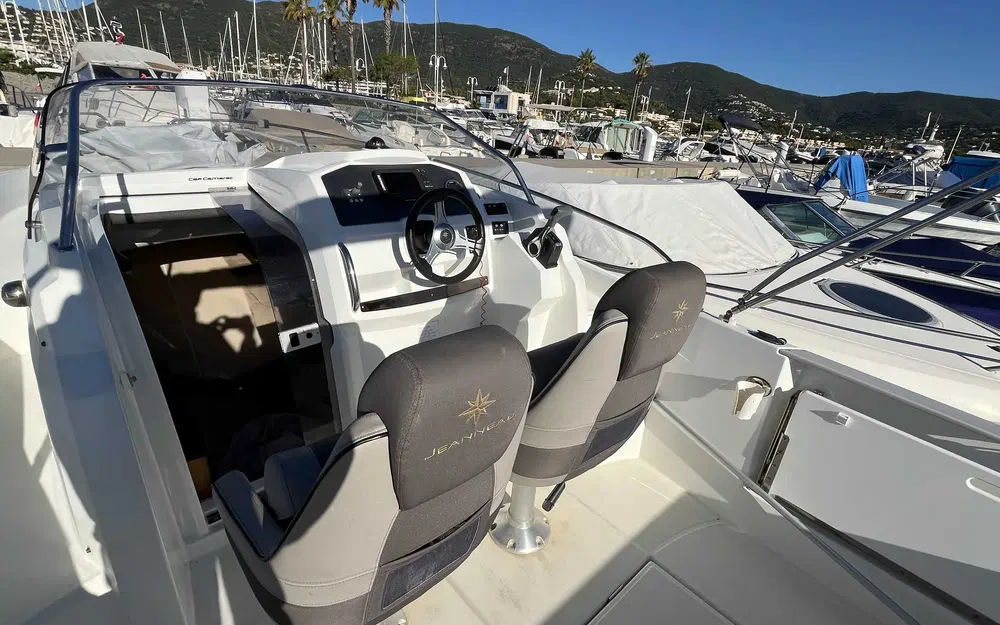 slider 8 Jeanneau Cap Camarat 7.5 WA Serie 2