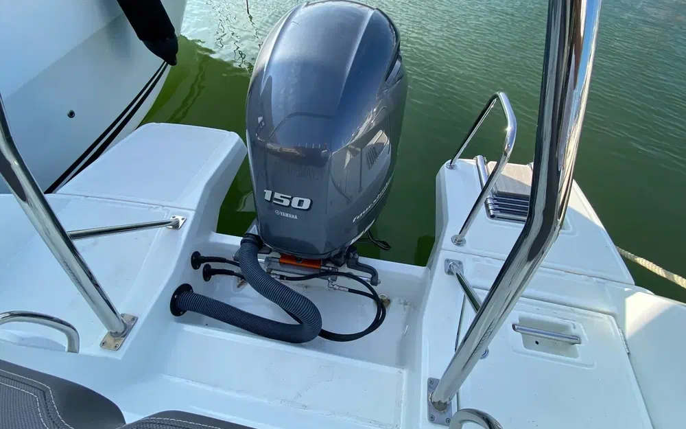 slider 10 Jeanneau Cap Camarat 6.5 CC Serie 3