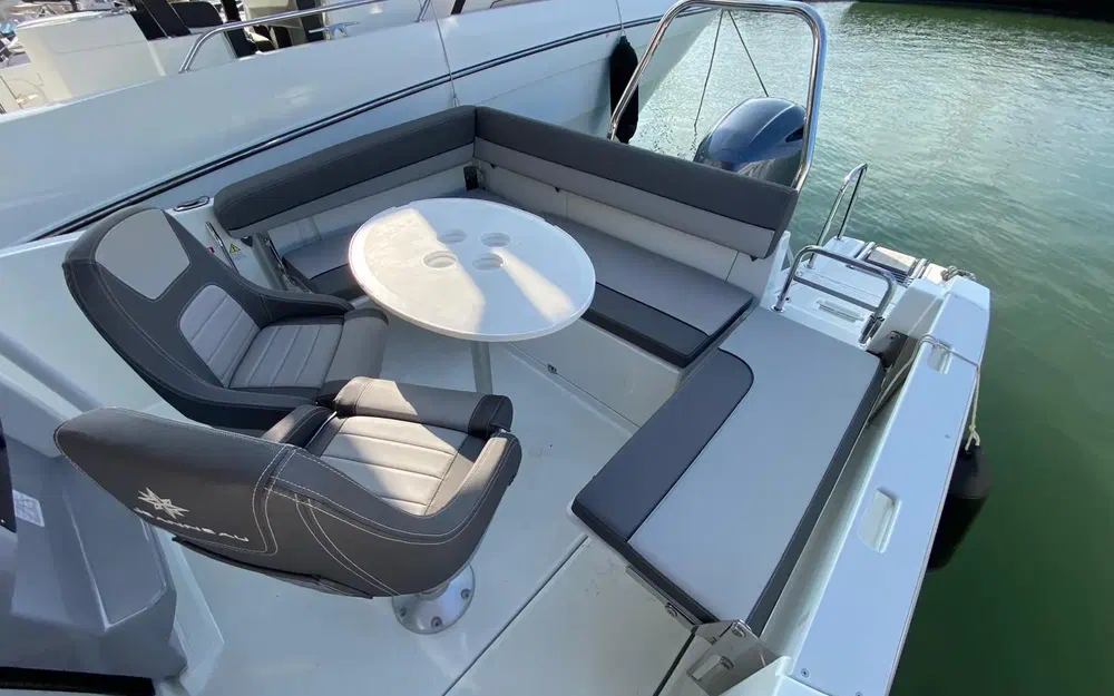 slider 5 Jeanneau Cap Camarat 6.5 CC Serie 3