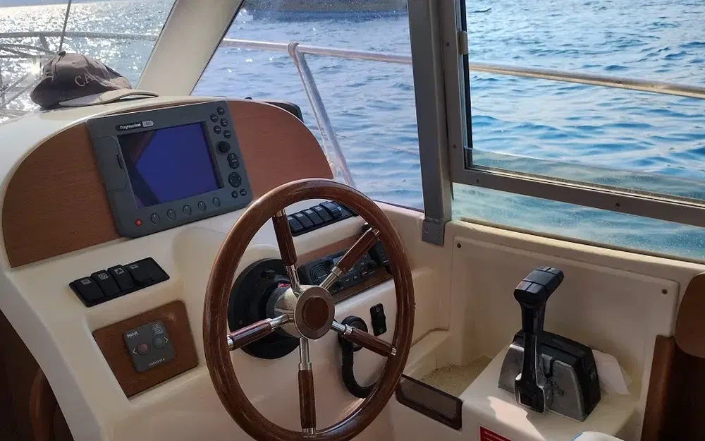 slider 2 Jeanneau Merry Fisher 925