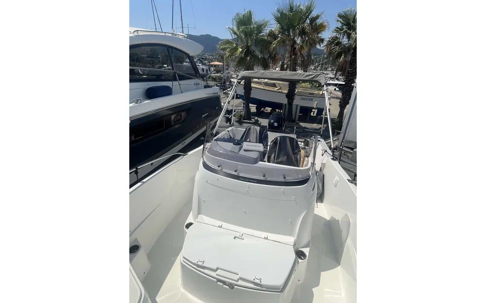 slider 2 Jeanneau Cap Camarat 6.5 CC Serie 3