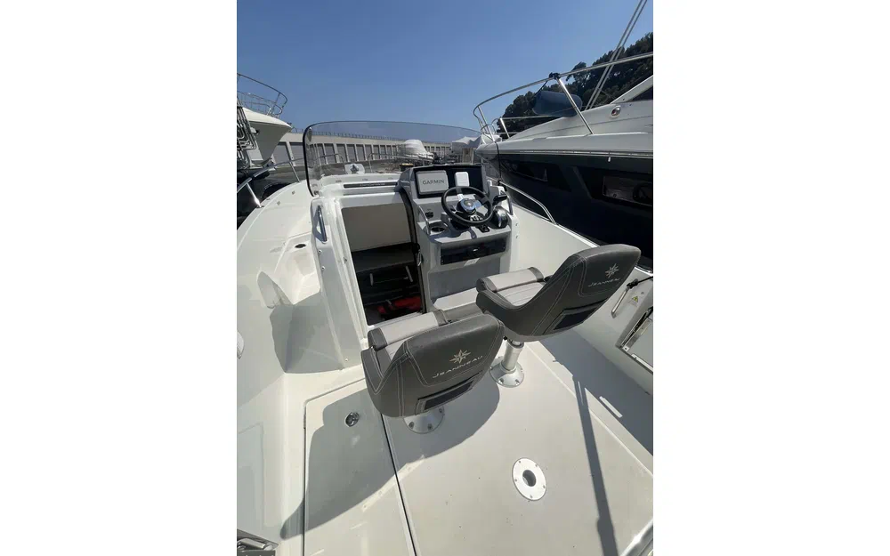 slider 7 Jeanneau Cap Camarat 6.5 CC Serie 3
