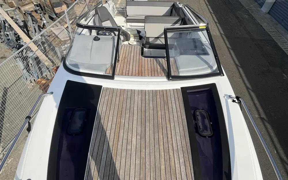 slider 16 Jeanneau Cap Camarat 7.5 DC Serie 2