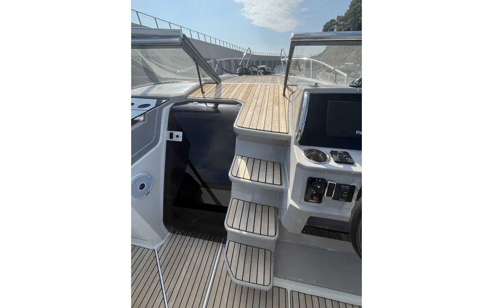 slider 17 Jeanneau Cap Camarat 7.5 DC Serie 2