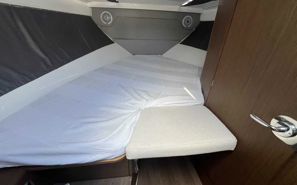 slider 19 Jeanneau Cap Camarat 7.5 DC Serie 2