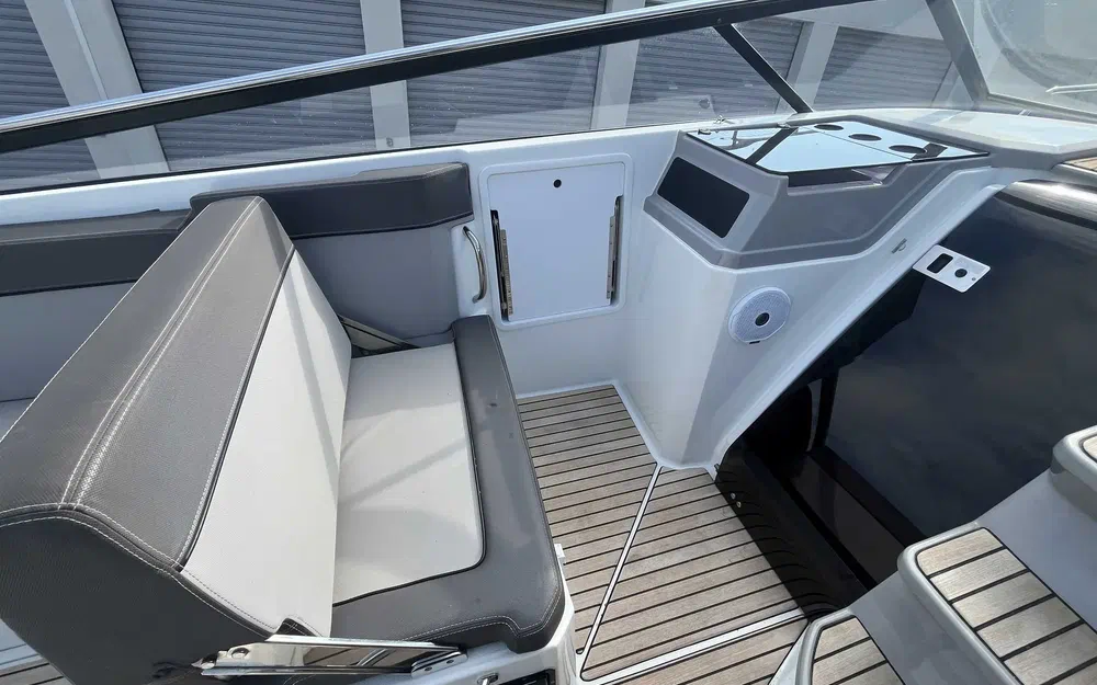 slider 2 Jeanneau Cap Camarat 7.5 DC Serie 2