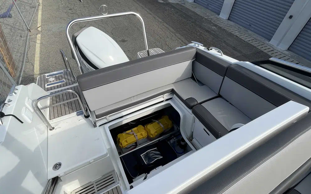 slider 4 Jeanneau Cap Camarat 7.5 DC Serie 2