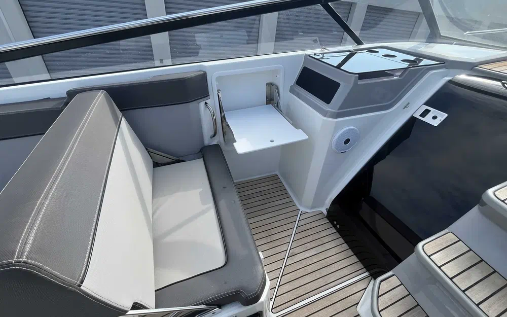 slider 6 Jeanneau Cap Camarat 7.5 DC Serie 2