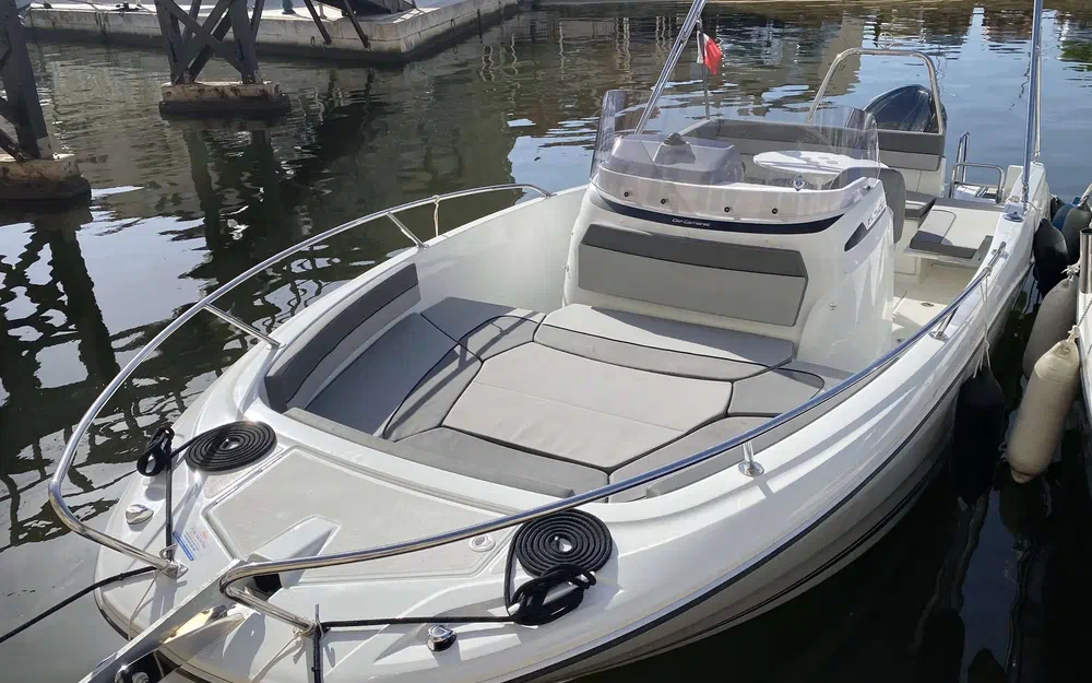 slider 0 Jeanneau Cap Camarat 6.5 CC Serie 3