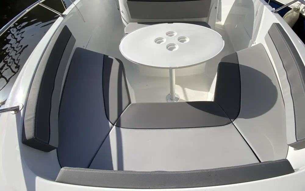 slider 1 Jeanneau Cap Camarat 6.5 CC Serie 3