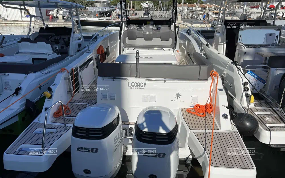 slider 1 Jeanneau Cap Camarat 9.0 CC