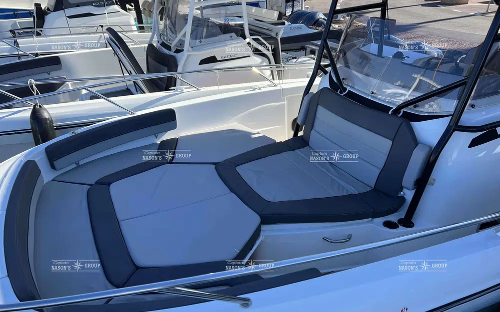 slider 2 Jeanneau Cap Camarat 9.0 CC