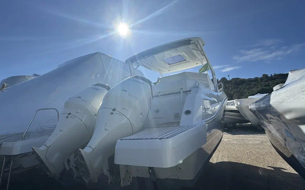 slider 2 Jeanneau Cap Camarat 9.0 WA