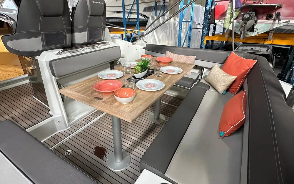 slider 2 Jeanneau Cap Camarat 9.0 WA