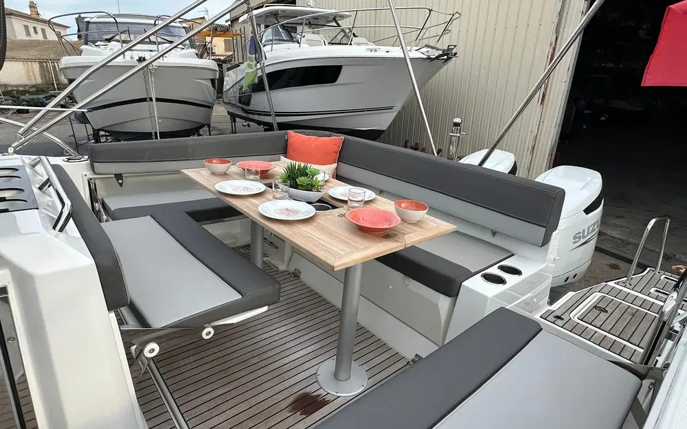 slider 3 Jeanneau Cap Camarat 9.0 WA