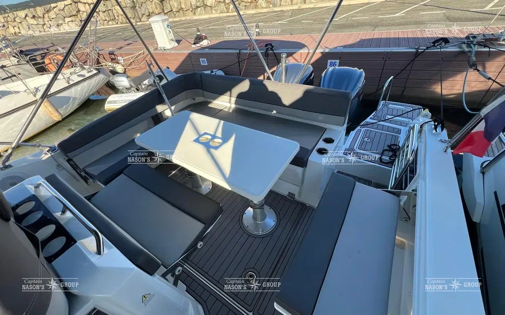 slider 2 Jeanneau Cap Camarat 9.0 WA