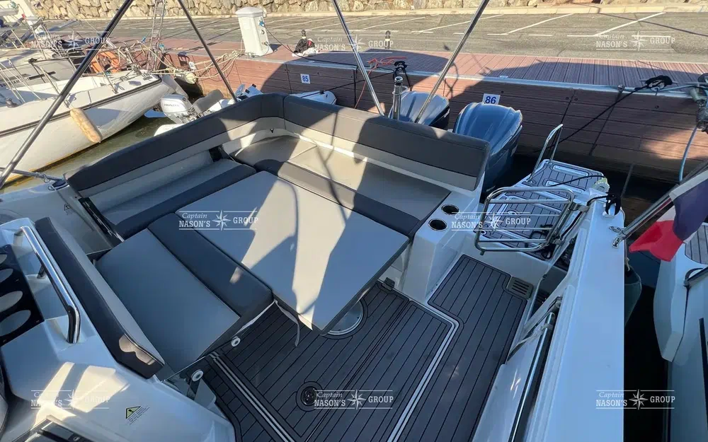 slider 6 Jeanneau Cap Camarat 9.0 WA