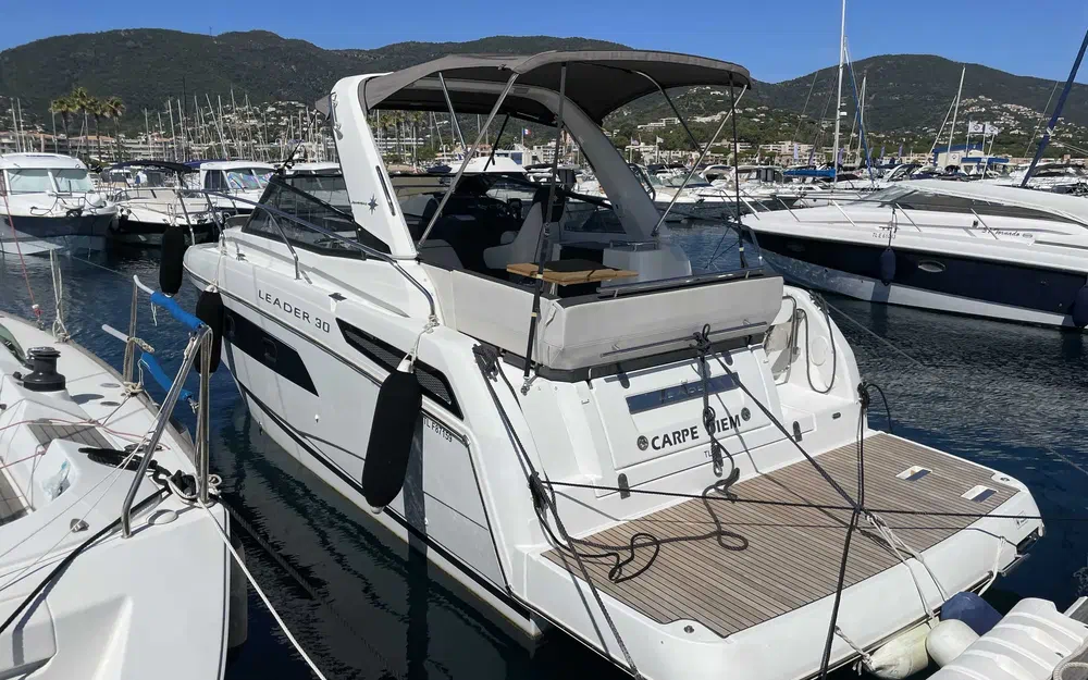 slider 0 Jeanneau Leader 30