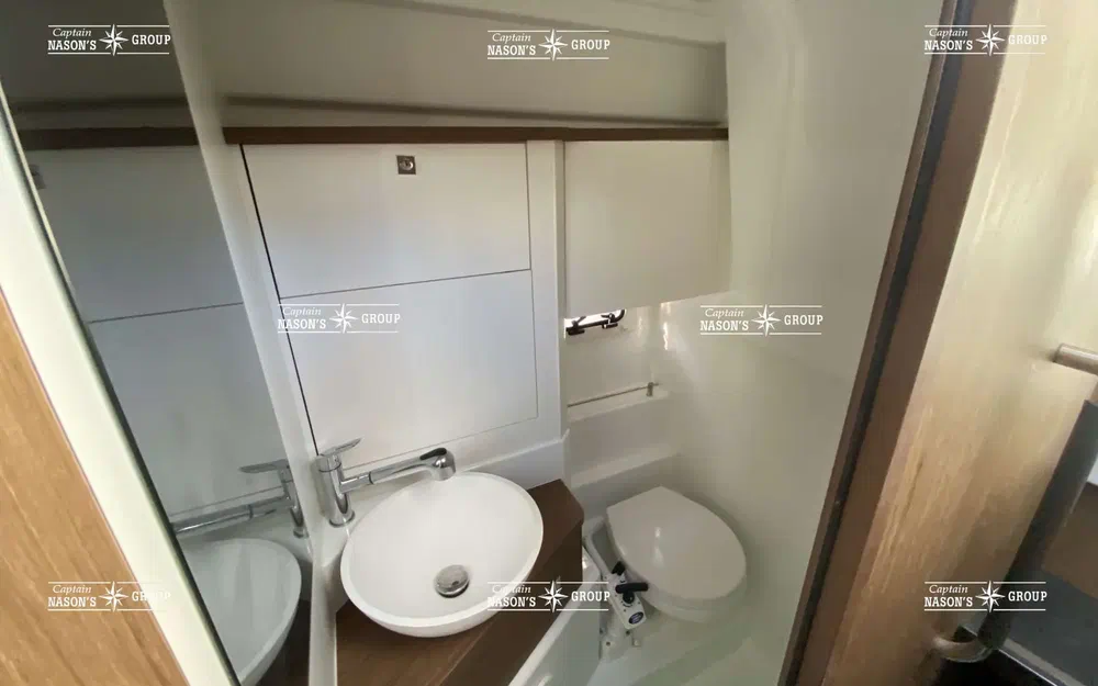 slider 7 Jeanneau Leader 30