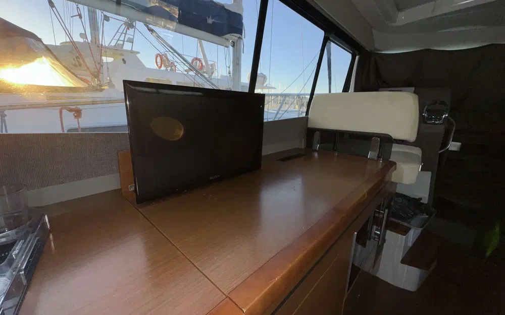 slider 5 Jeanneau NC 11