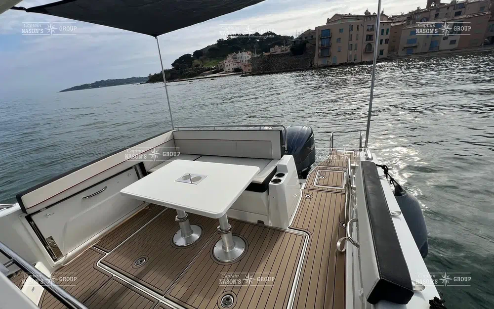 slider 5 Jeanneau Cap Camarat 10.5 WA Cap Camarat 10.5 Wa Serie 2