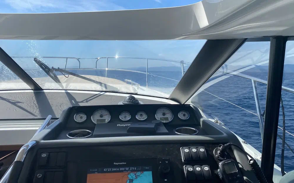 slider 5 Jeanneau Leader 36